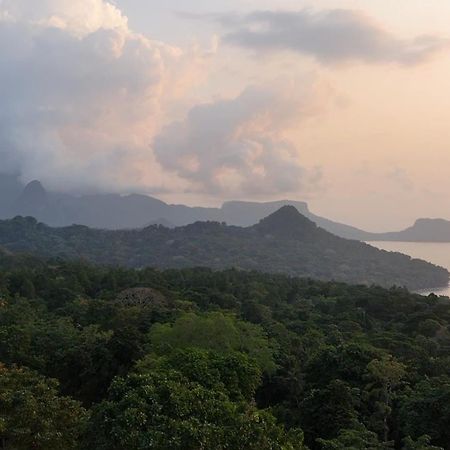 World'S View Wild Camping Salaszoi, Principe Island Santo António Esterno foto