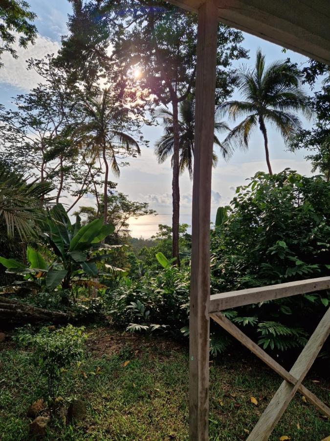 World'S View Wild Camping Salaszoi, Principe Island Santo António Esterno foto