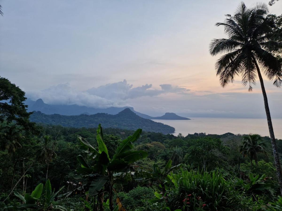 World'S View Wild Camping Salaszoi, Principe Island Santo António Esterno foto