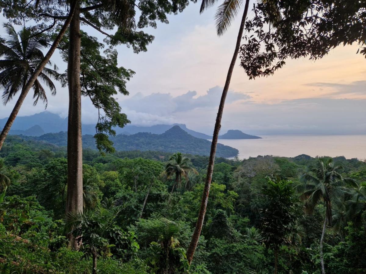 World'S View Wild Camping Salaszoi, Principe Island Santo António Esterno foto