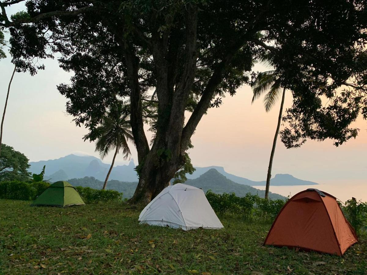 World'S View Wild Camping Salaszoi, Principe Island Santo António Esterno foto