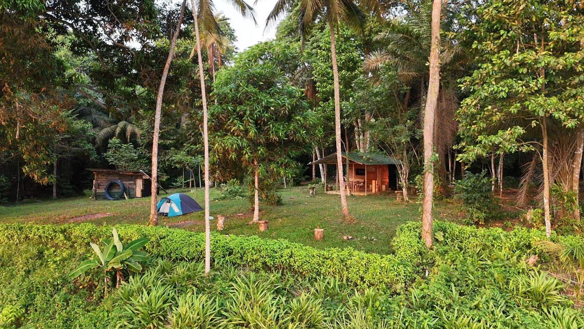World'S View Wild Camping Salaszoi, Principe Island Santo António Esterno foto