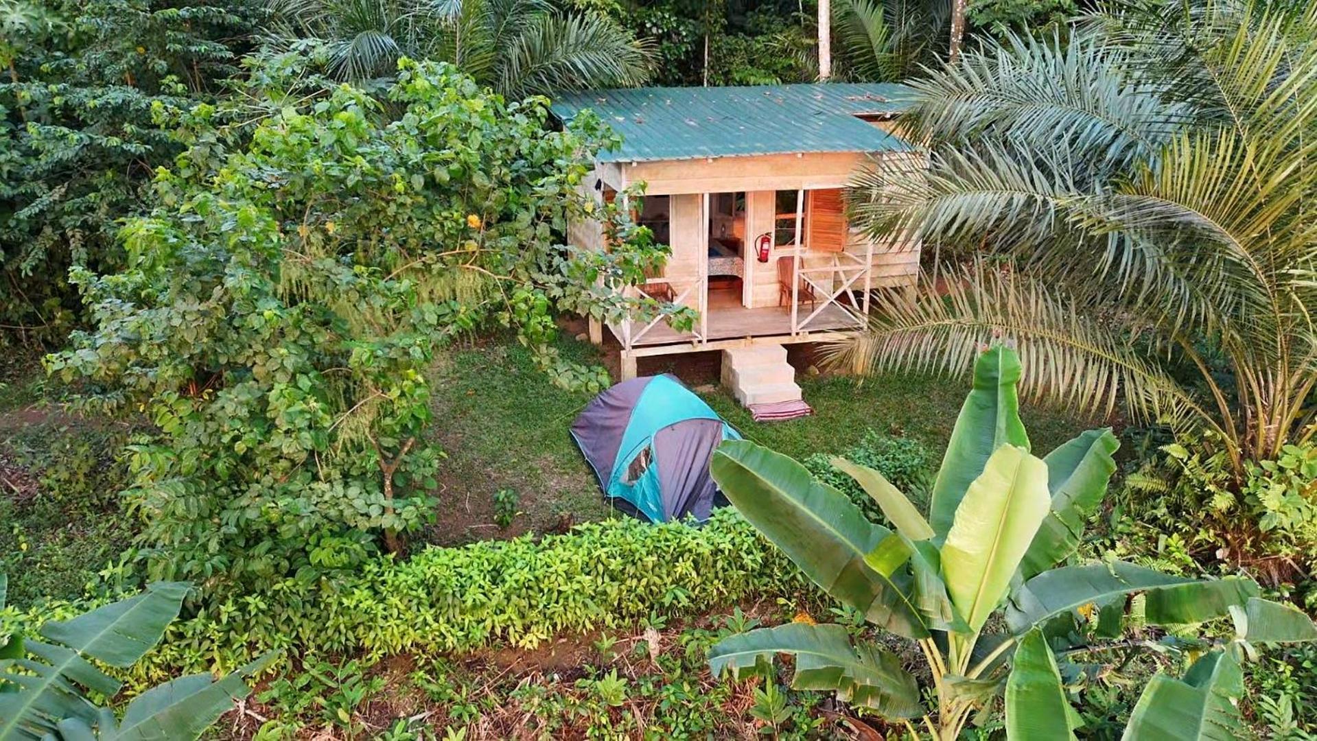 World'S View Wild Camping Salaszoi, Principe Island Santo António Esterno foto